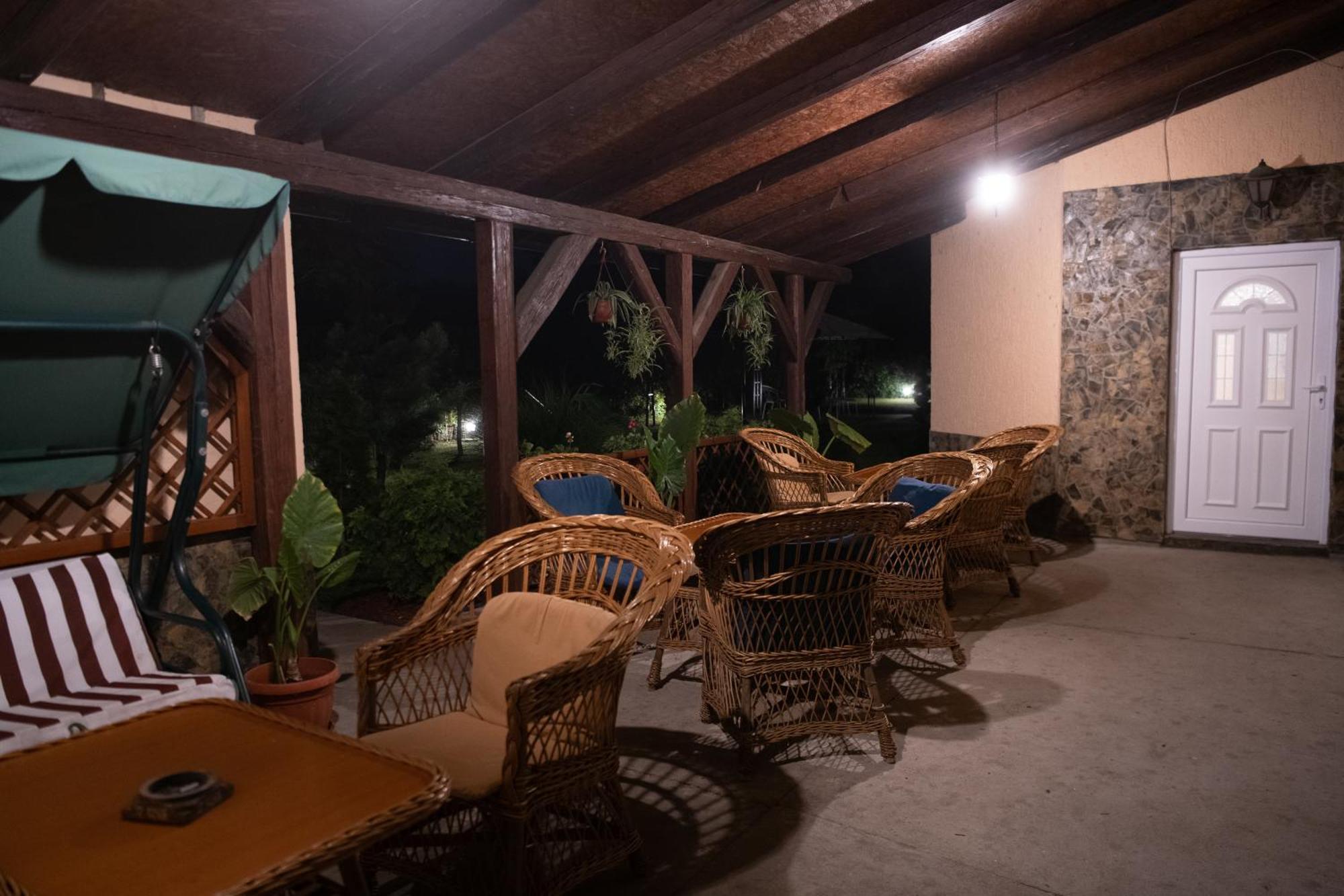 Guesthouse Kristina Palic Ngoại thất bức ảnh